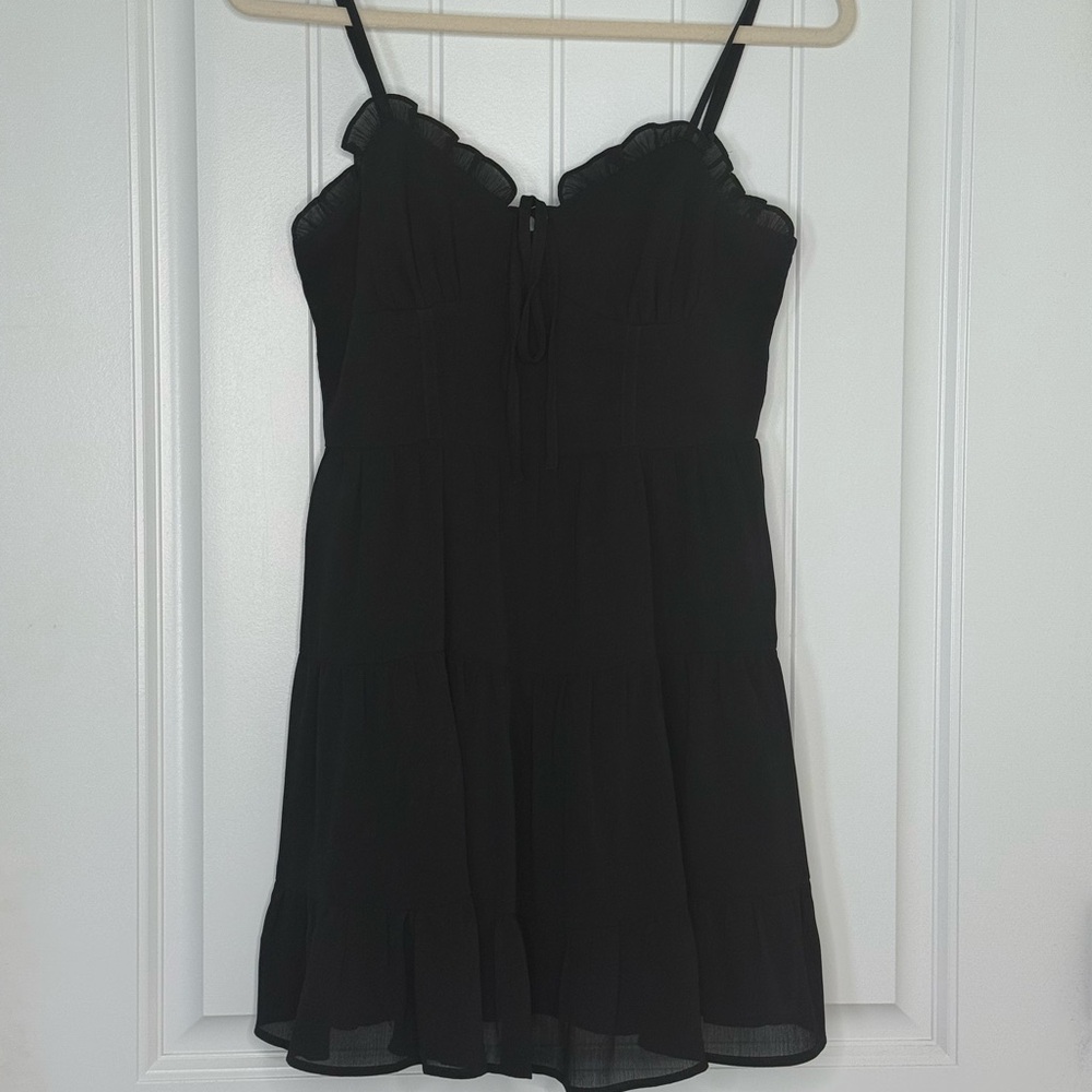 Black Sleeveless Dress